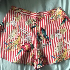 Tropical shorts